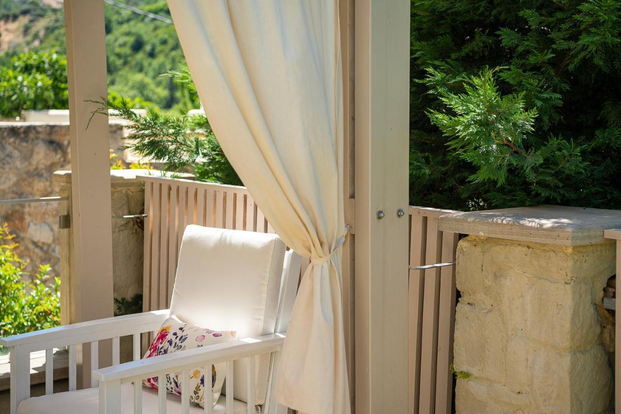 Verekinthos Villas - Pool, Hot Tub, Bbq, Kids Playground, Stunning Mountain Views Yerolákkos 외부 사진