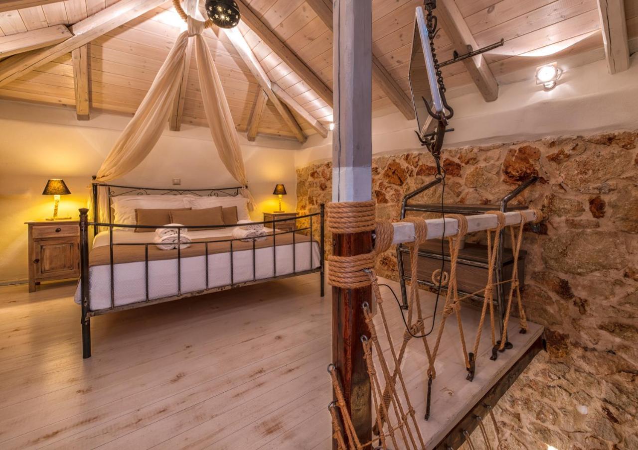 Verekinthos Villas - Pool, Hot Tub, Bbq, Kids Playground, Stunning Mountain Views Yerolákkos 외부 사진